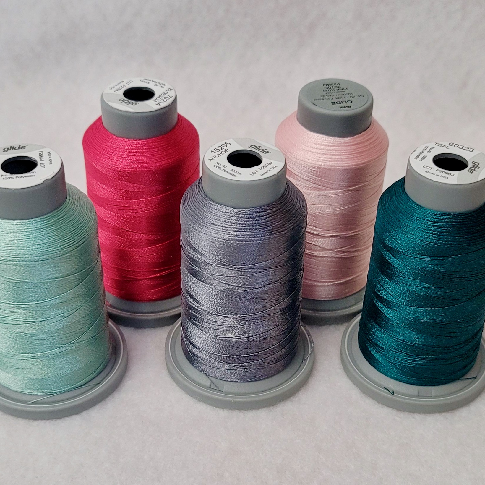 Flora & Foliage Coordinating Thread Collection