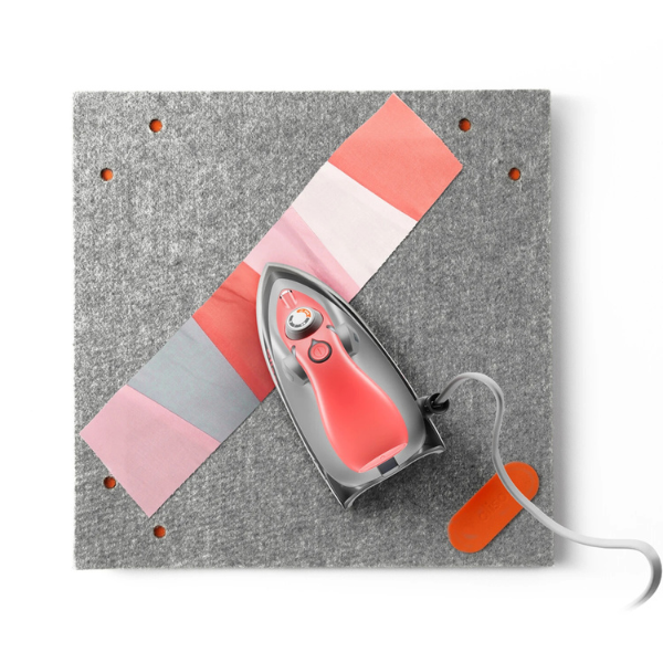 Oliso Project Iron With Trivet Coral - Image 2